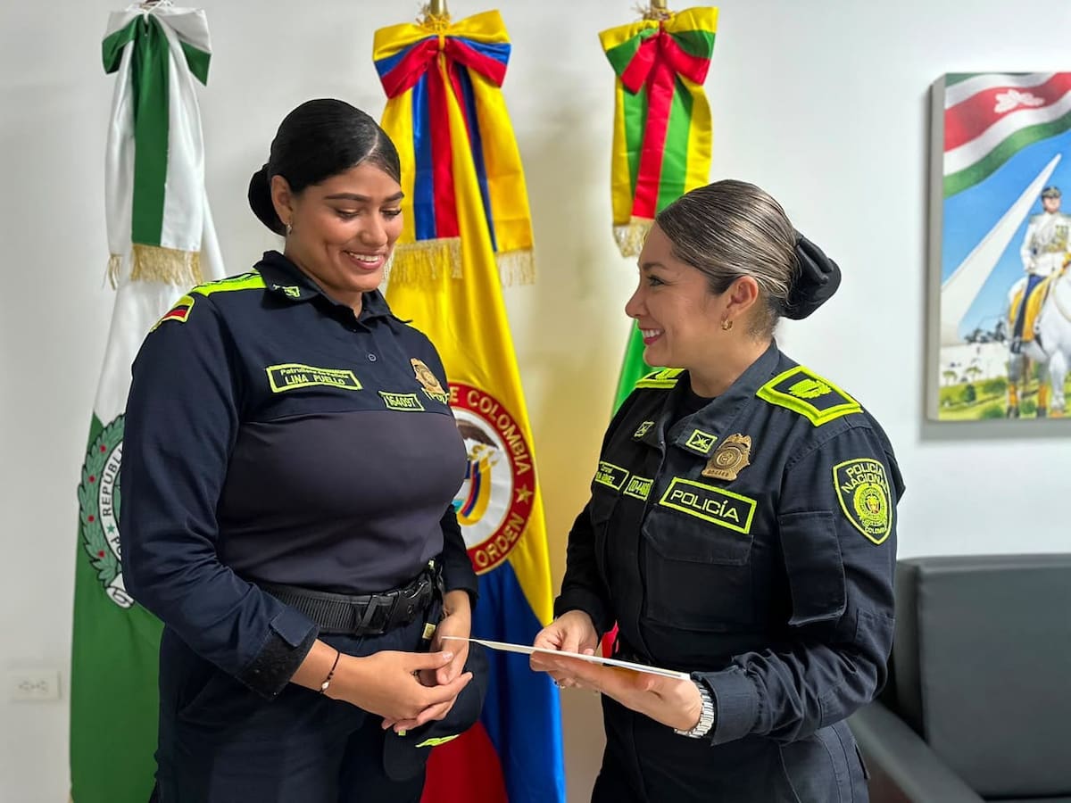 Le llegó $1 millón por error a su Nequi: patrullera lo devolvió y fue reconocida.