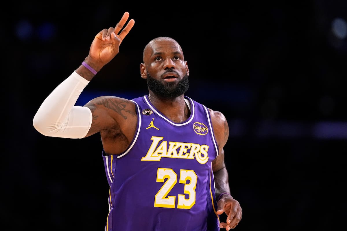 Video: la jugada de LeBron James que es tendencia en las redes sociales