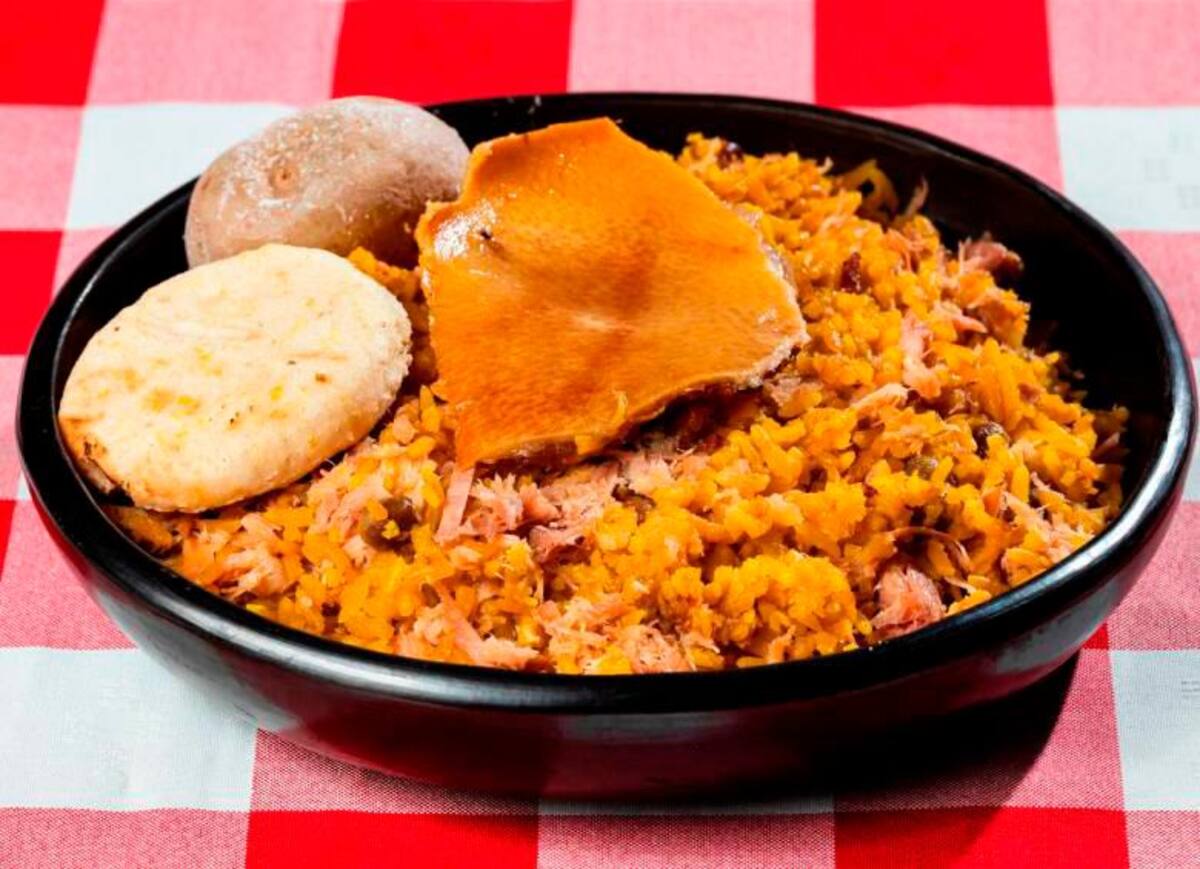 Un solo cerdo de 90 kilos puede alimentar a más de 100 personas, lo que la hace perfecta para compartir en grandes eventos // 123rf,
