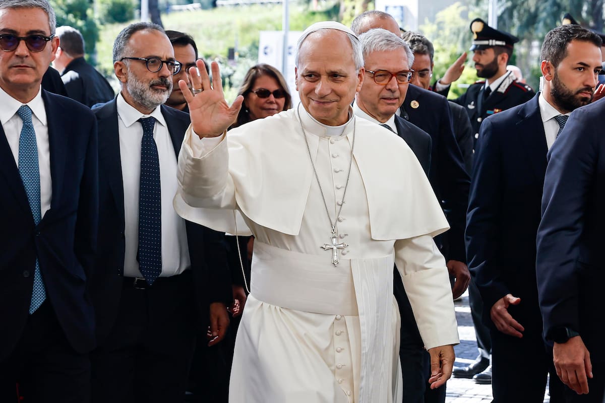 Papa León XIV podría viajar a Latinoamérica en noviembre tras su operación de pulmón. // Foto: EFE/Angelo Carconi.