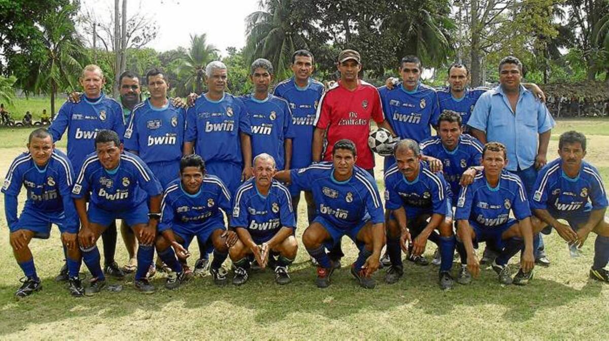 Equipo Amigos de Motor, Elkin Espitia, Juan Martínez, Óscar Avilés, Luis Lugo, Leonis Galván y Jairo Rhenals.