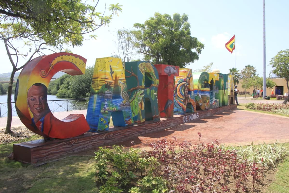Letras de Cartagena en el sector de Puerto Duro. // Foto: Julio Castaño - El Universal