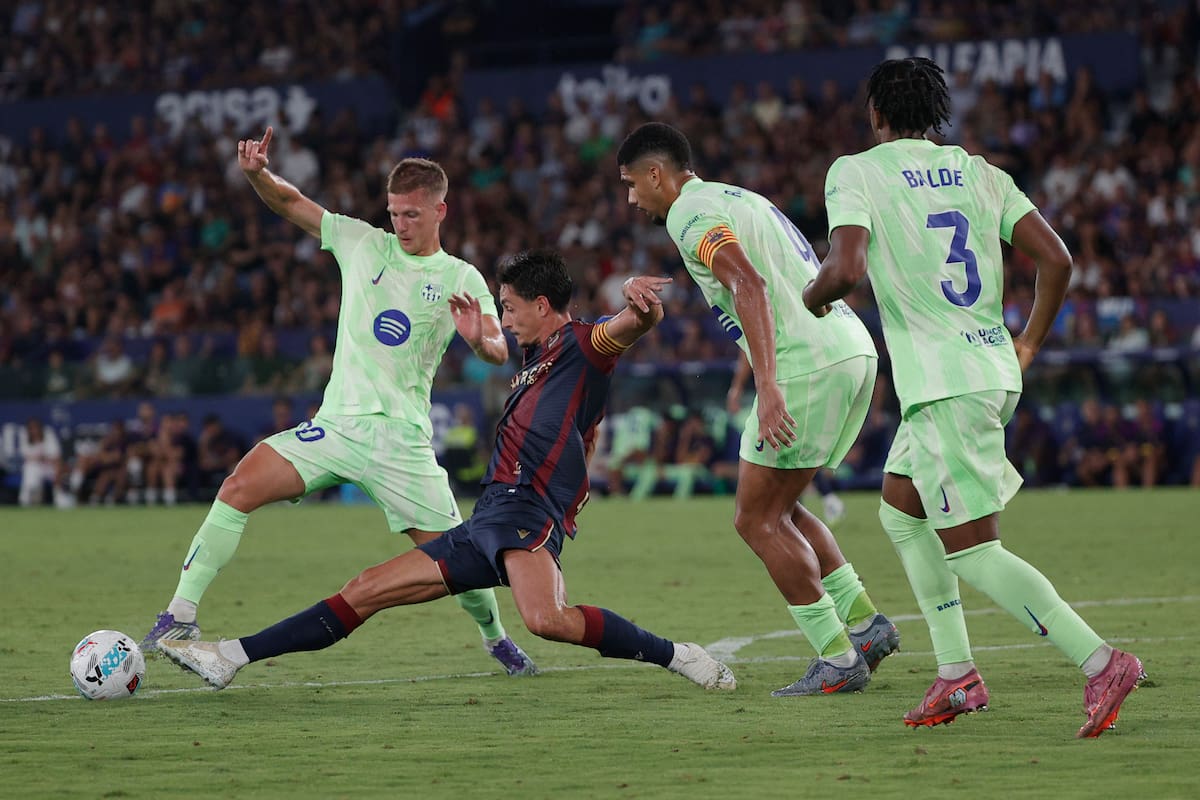 Liga de España: Barcelona hace el milagro ante un Levante complicado