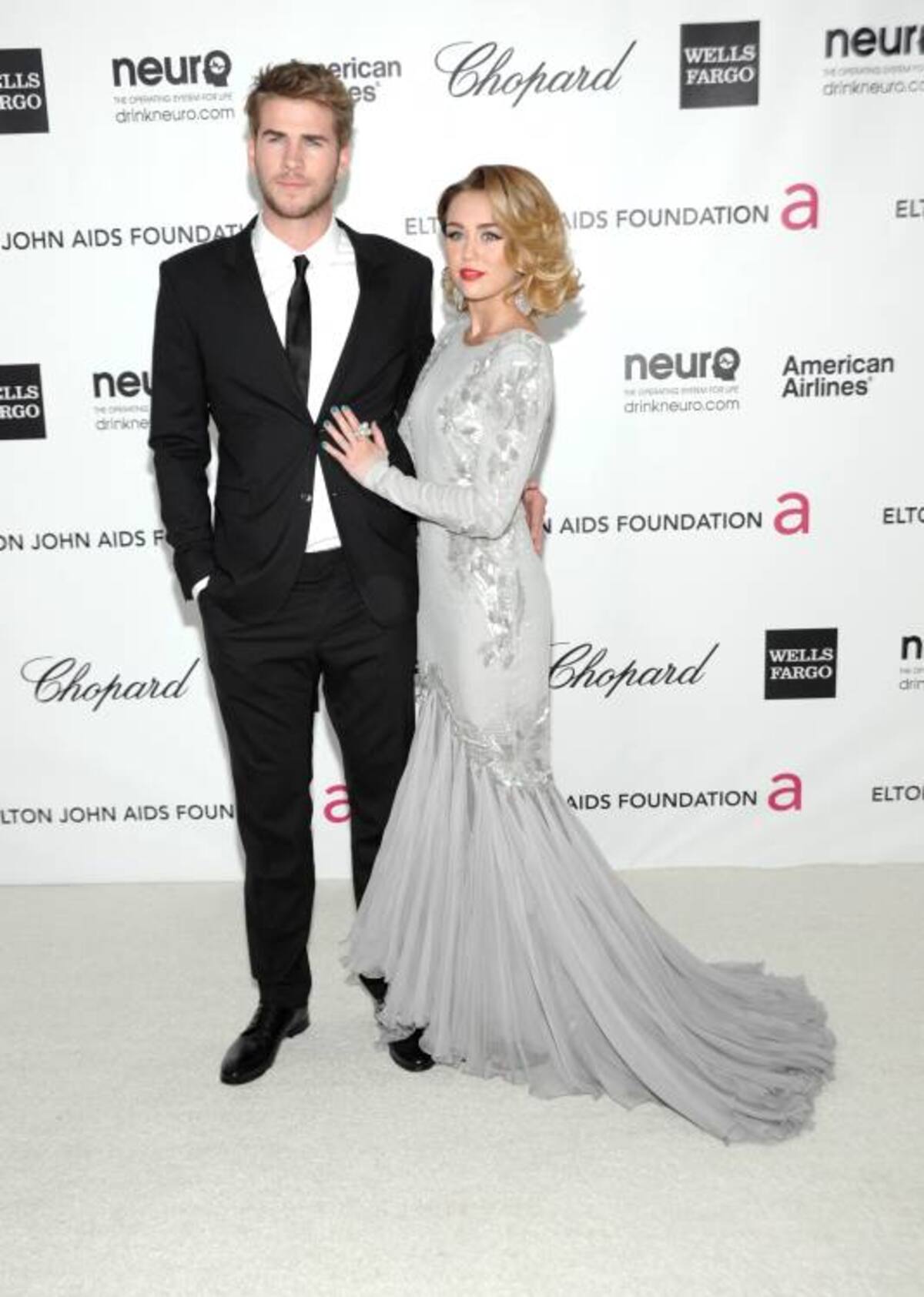 La pareja del momento la conforman Miley Cyrus y Liam Hemsworth. AP