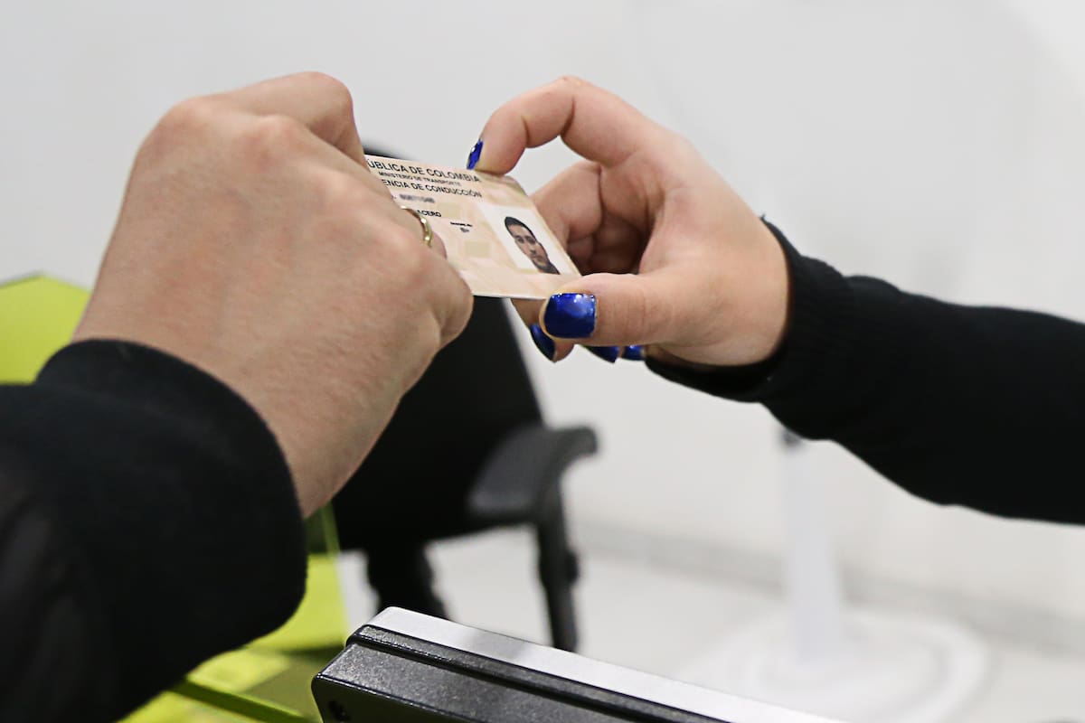 Licencia de conducción en Colombia: lo que cambia después de los 65. // Foto: RUNT / Colprensa