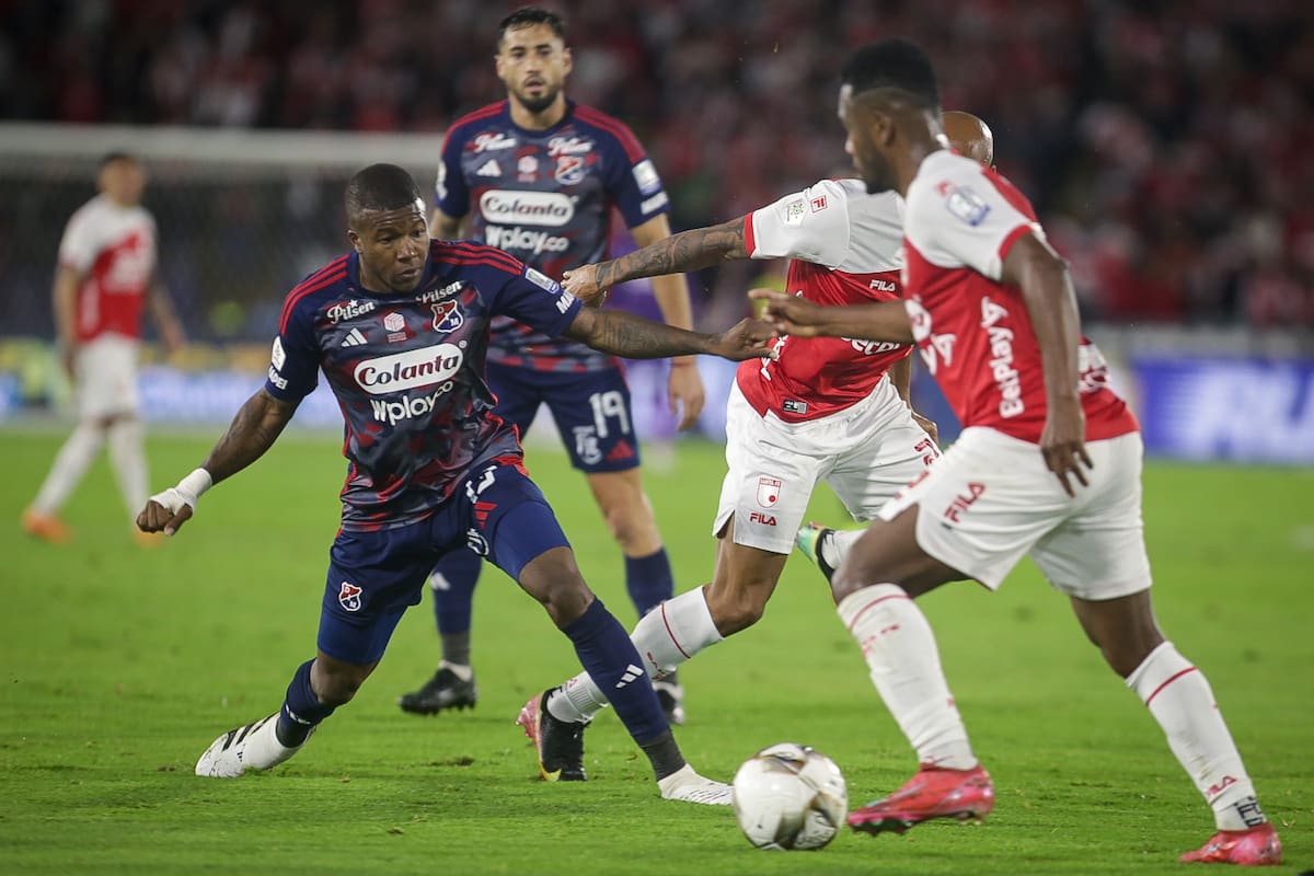 Partido de ida de la final entre Independiente Santa Fe e Independiente Medellín, de la Liga BetPlay I 2025, en el Estadio Nemesio Camacho El Campín. // Colprensa - Cristian Bayona.