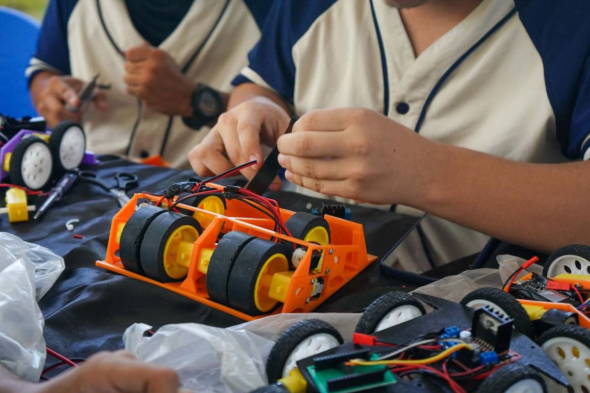 Comenzó la Liga Robótica de Cartagena: más de 160 participantes