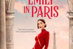 Murió actor de Emily en París, esta es la rara enfermedad que padecía