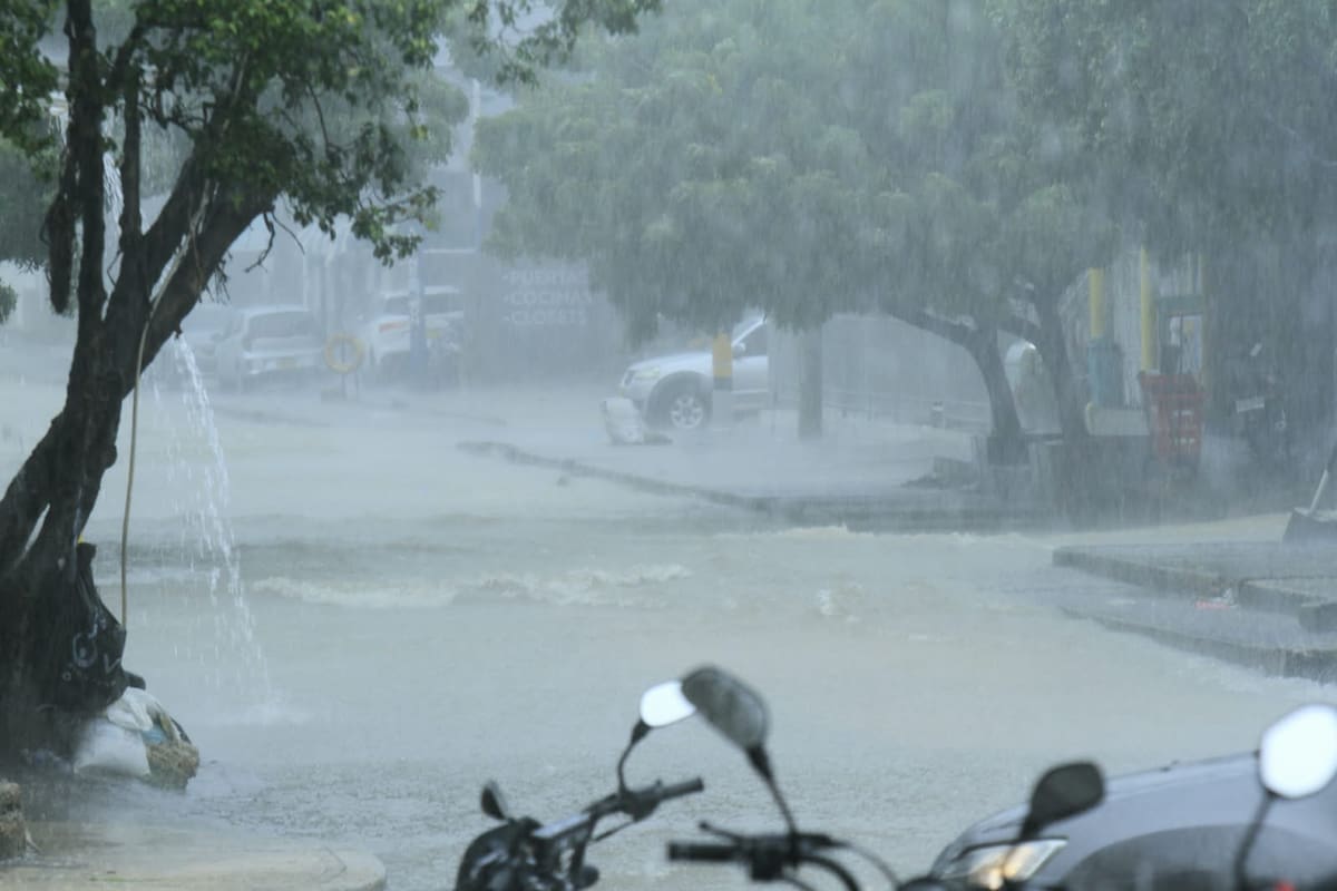 Lluvia en Cartagena. // JULIO CASTAÑO