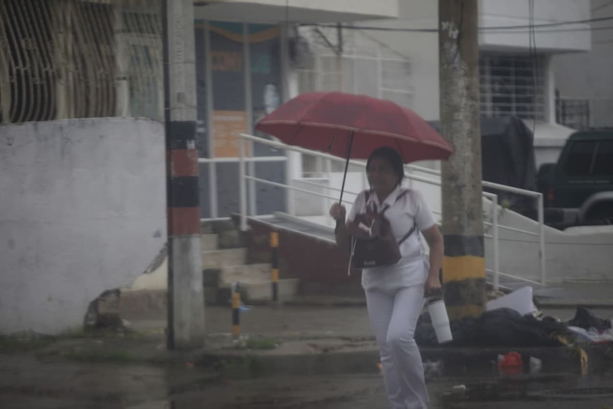 Lluvias en Cartagena este lunes 8 de junio. // Óscar Díaz