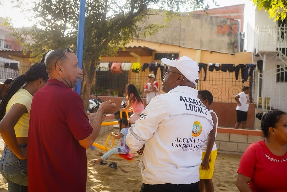 Los funcionarios de la Alcaldía Local 2 están comprometidos con el bienestar de sus residentes. // Cortesía: Alcaldía de Cartagena.