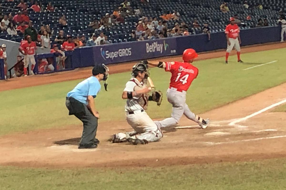 El béisbol profesional colombiano se jugaría en Barranquilla y Cartagena
