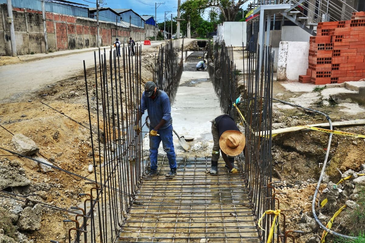 Los habitantes de Puerta de Hierro, Policarpa y Arroz Barato contarán con una nueva vía. // Foto: cortesía - Alcaldía