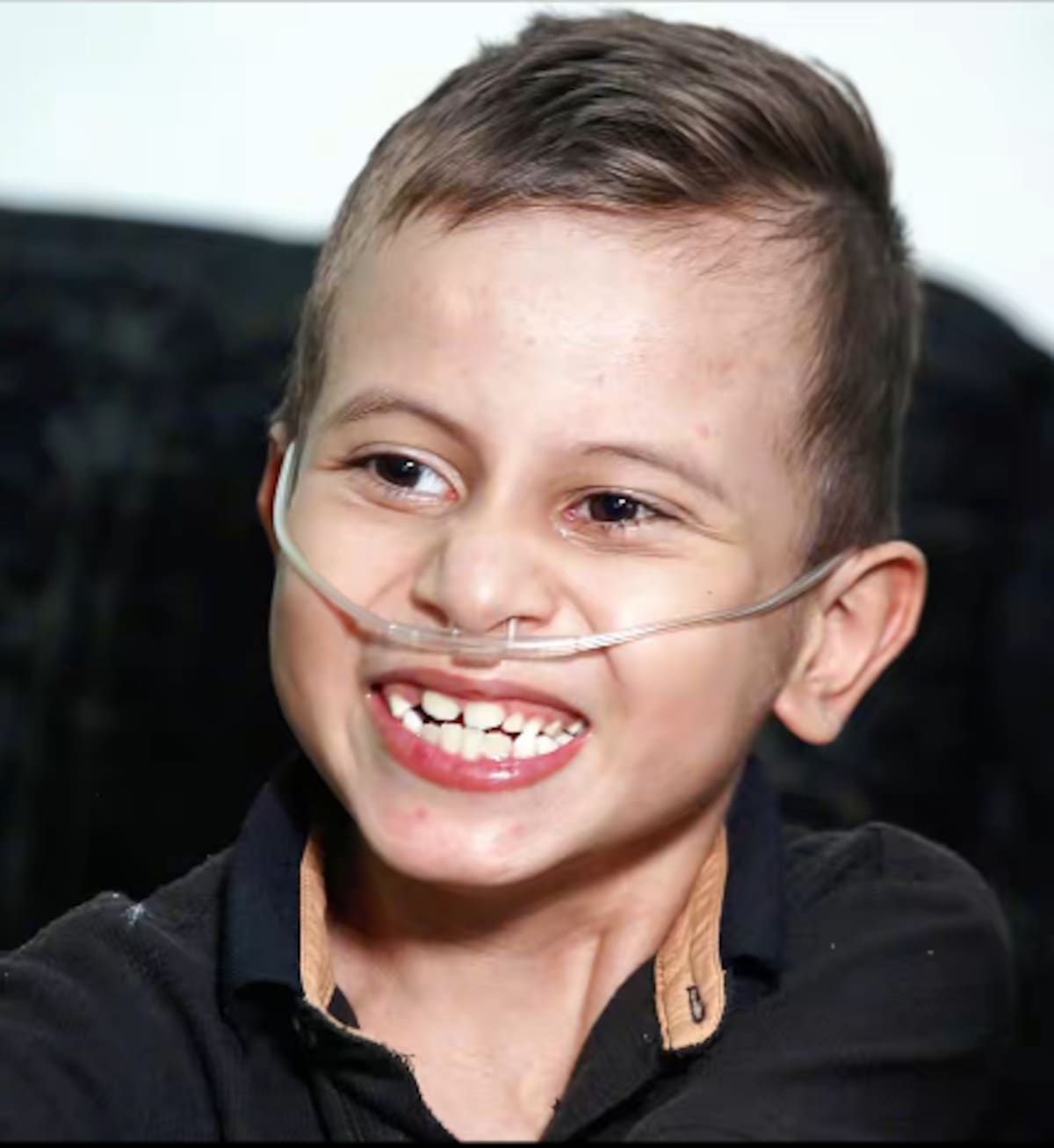 Lucas Murillo, el niño de 7 años que le pidió ayuda a Abelardo de la Espriella para ser atentido por su enfermedad. // Foto: captura de video X @ABDELAESPRIELLA.