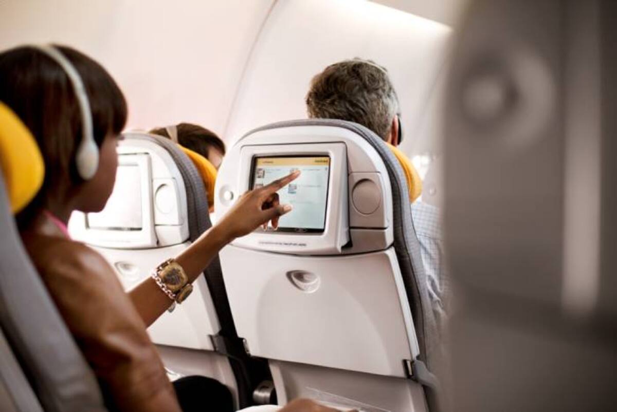 Lufthansa ofrece a sus clientes servicio de televisión en vivo. CORTESÍA