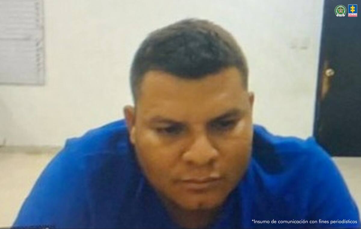 A Luis Alfredo Marrugo Arroyo, la Fiscalía le imputó los delitos de extorsión, fabricación, tráfico o porte de arma de fuego y terrorismo.