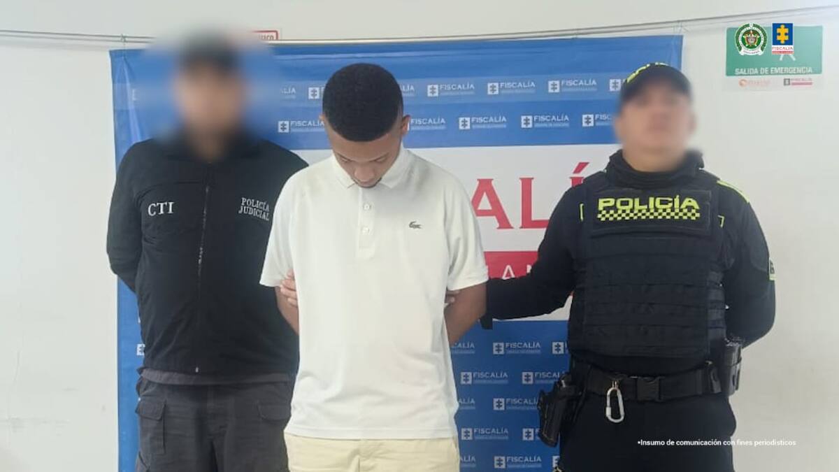 Al procesado la Fiscalía le imputó los delitos homicidio agravado y fabricación, tráfico, porte o tenencia de armas de fuego, accesorios, partes o municiones.
