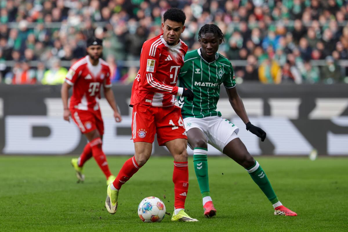 Luis Díaz asistió en la victoria del Bayern Múnich por Bundesliga ante el Werder Bremen. //Foto, EFE: CHRISTOPHER NEUNDORF