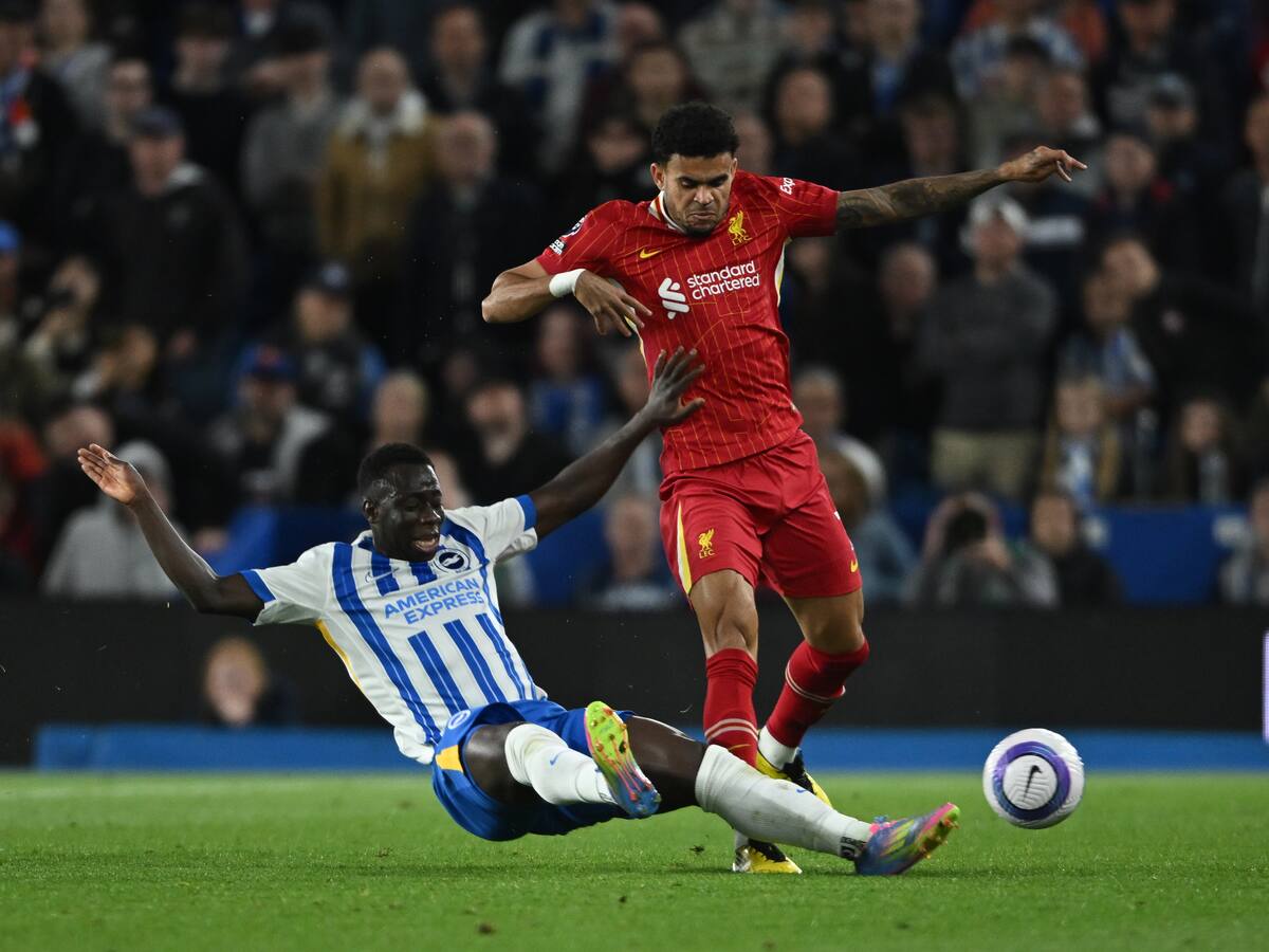 Luis Díaz jugó treinta minutos en la derrota de Liverpool ante Brighton en la Premier League. //EFE