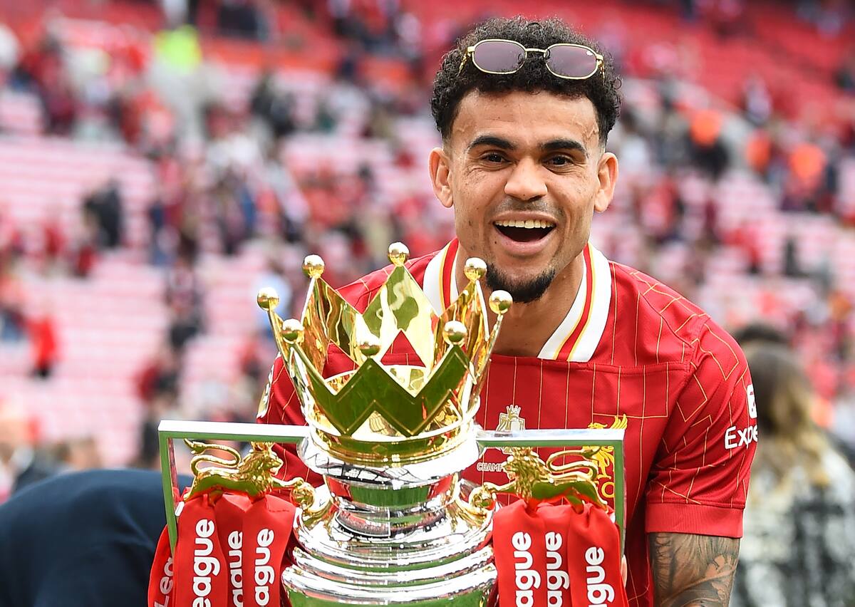Luis Díaz celebró con Liverpool el título de Premier League. //EFE
