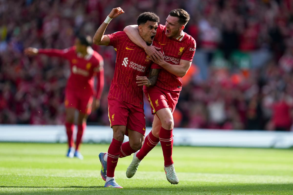Luis Díaz anotó en el partido que Liverpool venció a Tottenham Hotspurs y se consagró campeón de la Premier League. //AP