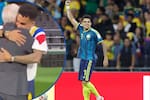 Video: el emotivo abrazo entre Luis Díaz y José Pékerman tras triunfo de Colombia