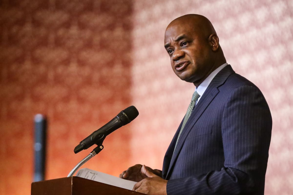 “Seguiré trabajando por el cambio”: canciller Murillo anuncia su salida