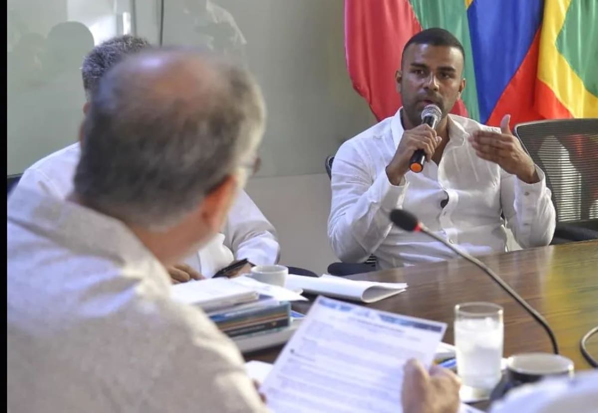 Luis Negrete Blanco, exalcalde local 1 de Cartagena, señaló que procederá al recurso de apelación por el fallo de primera instancia que impone sanción disciplinaria de destitución e inhabilidad al exfuncionario. // Foto: Cortesía - Alcaldía de Cartagena.