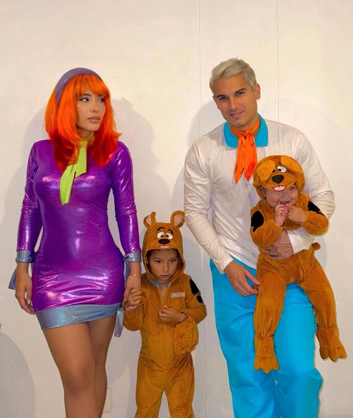 Luisa Fernanda W, Pipe Bueno y sus hijos disfrazados de Scooby-Doo en Halloween 2023. //Foto: Instagram