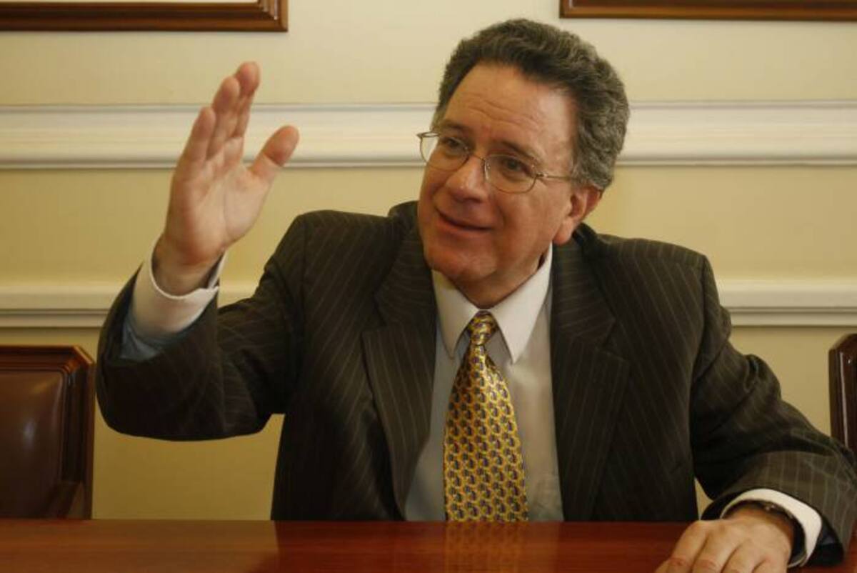 Luis Carlos Restrepo, excomisionado de Paz. COLPRENSA