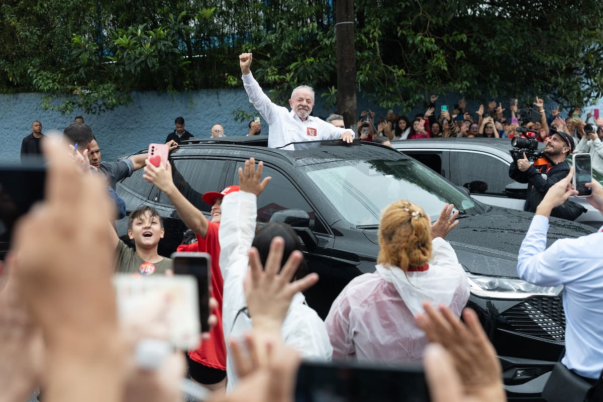 “El pueblo defenderá sus conquistas”: el mensaje de Lula tras votar en Brasil