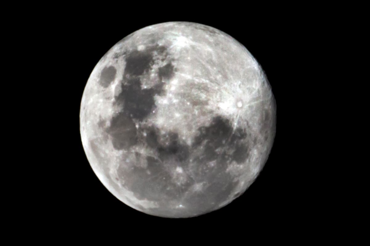 Descubren actividad geológica reciente en la Luna: hallazgos clave