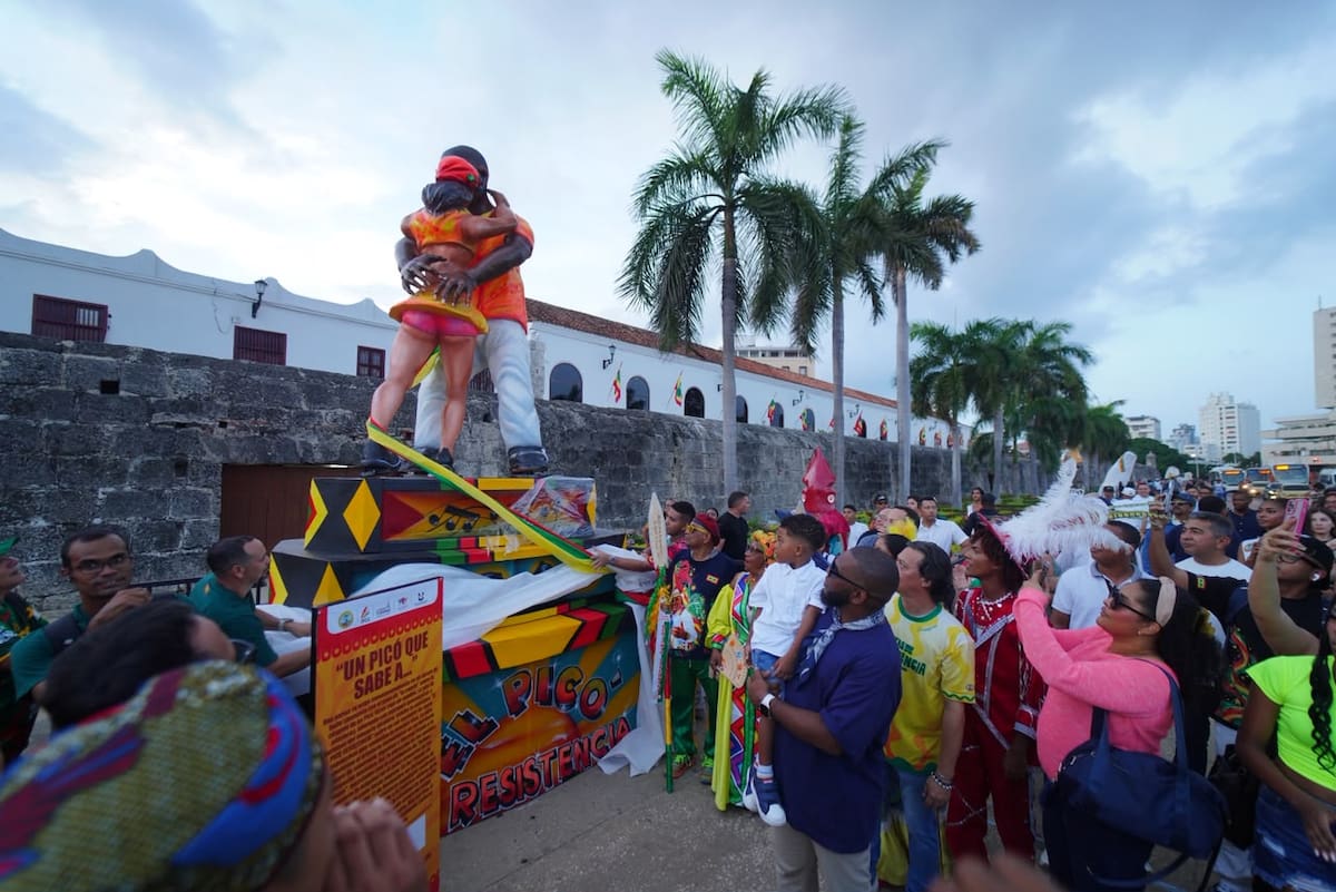 Macrofiguras de las Fiestas de Independencia de Cartagena. // Foto: Cortesía - Alcaldía de Cartagena.