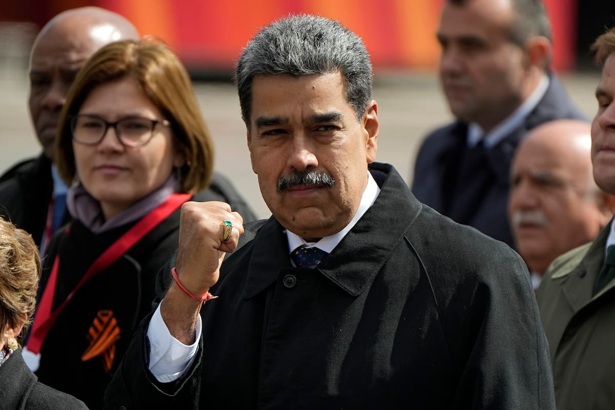 Maduro acusa a Washington de difundir “fake news” y justificar escalada militar