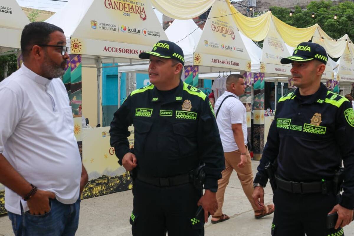 Encuentro entre el comandante de Policía Bolívar y el obispo de Magangué para fortalecer la convivencia en el sur de Bolívar.// FOTO AUTORIDADES.