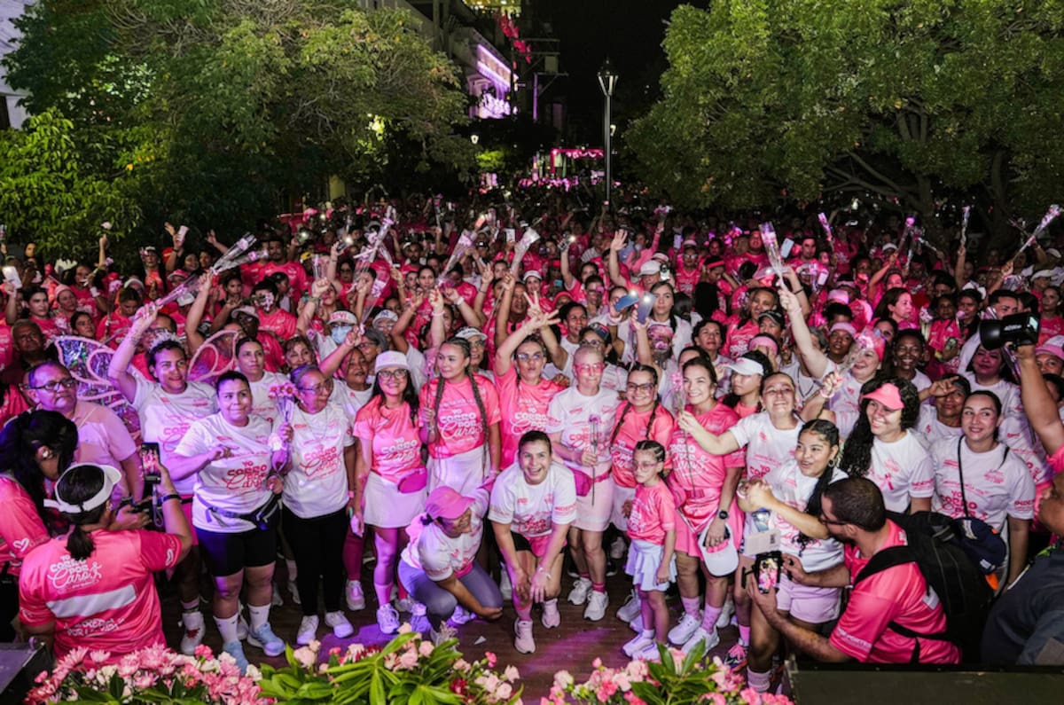 La Gobernación del Magdalena, a través del Instituto Departamental de Deportes (Indeportes) y la Fundación Corazón Rosa organizaron la carrera Yo corro por Caro.// Cortesía DCGDM.