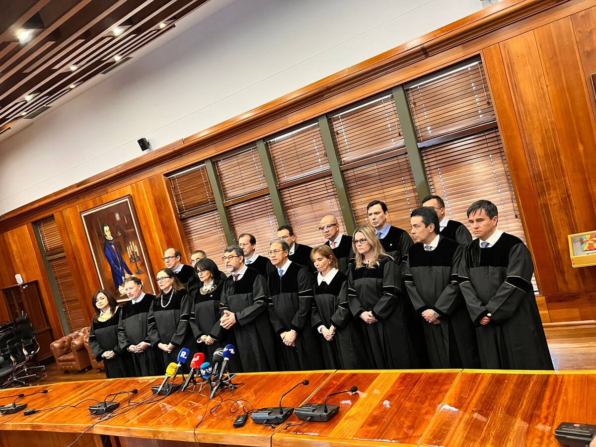 El presidente del Consejo de Estado, Milton Chaves García, acompañado por los magistrados de la Corte. // Foto: Colprensa.