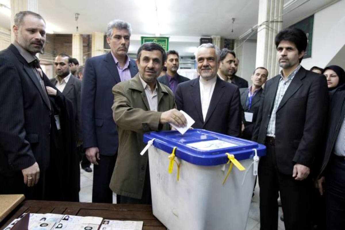 El presidente Mahmud Ahmadinejad llamó a la movilización para “dar un Parlamento fuerte y popular” al país. AP Vahid Salemi