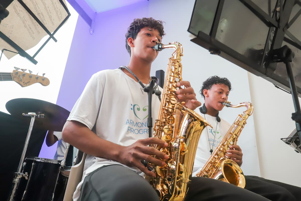 ¡De La Boquilla a Italia! Saxofonista cartagenero viaja a Europa a perfeccionar su arte