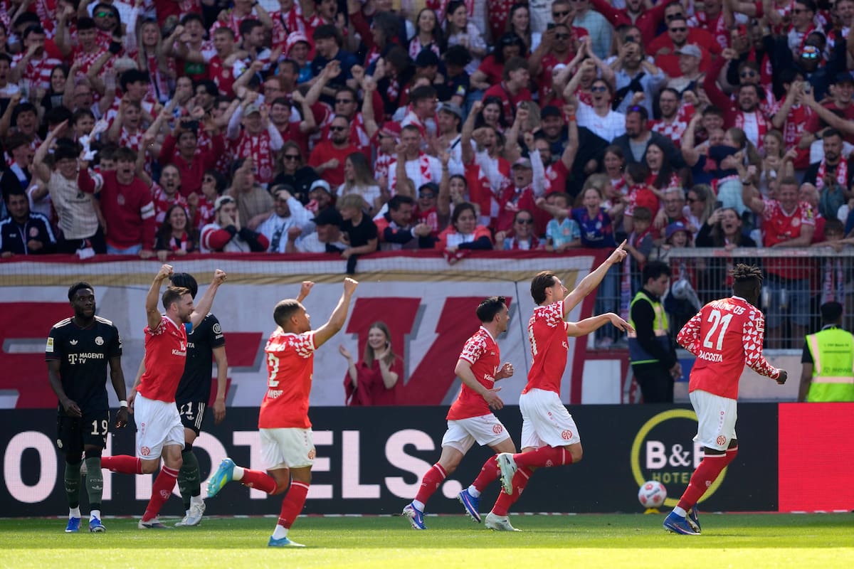 Mainz comenzó ganando el duelo contra Bayern Múnich con una ventaja de tres goles. //Foto, AP: Michael Probst