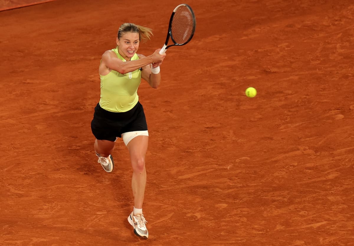 La polaca Maja Chwalinska derrotó a la rusa Diana Shnaider en semifinales de Roland Garros. //Foto, EFE: TERESA SUAREZ