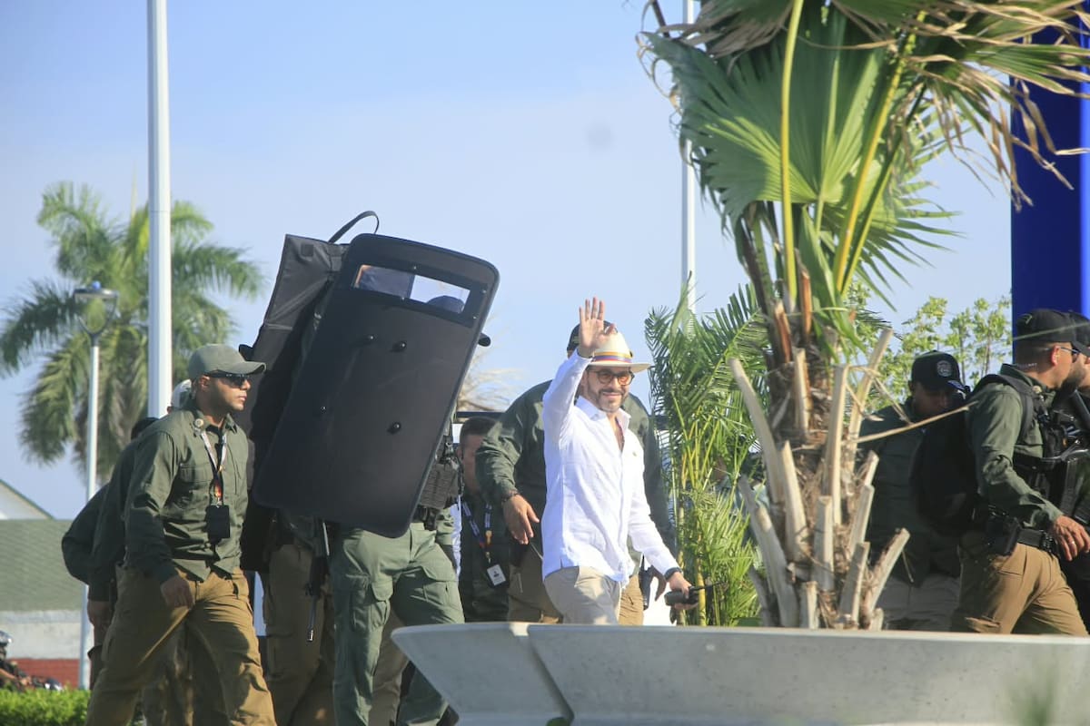 Presidente Abelardo de la Espriella en la inauguración del Malecón del Mar // Foto: Julio Castaño - El Universal.