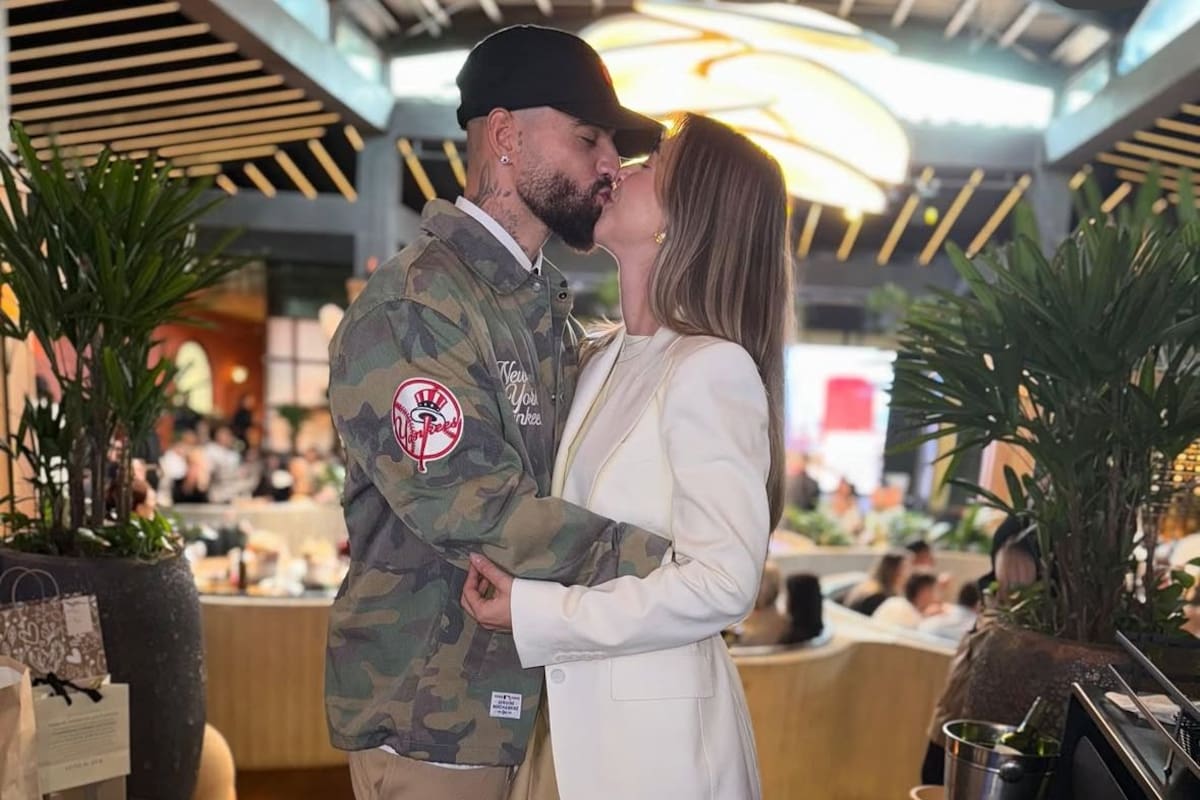 ¿La novia de Maluma está embarazada otra vez? Una foto encendió los rumores