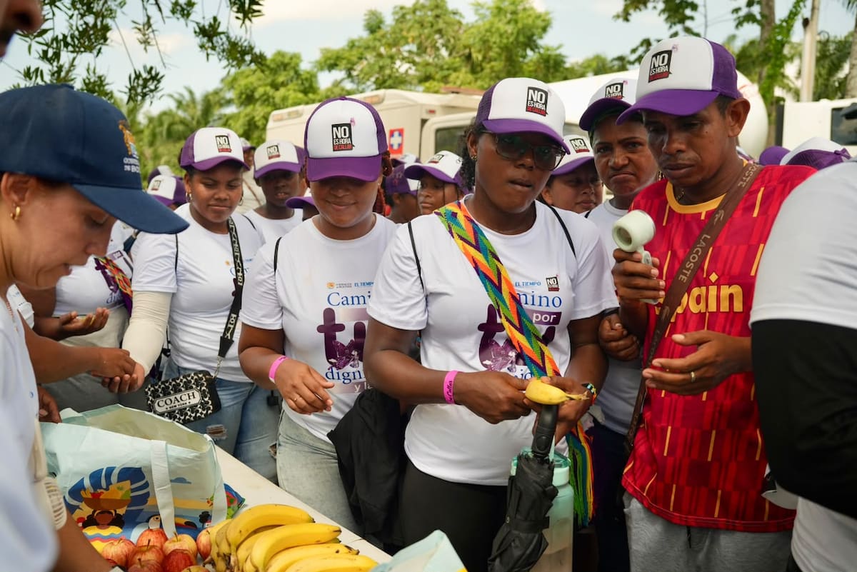 Mampuján recuerda 26 años del desplazamiento forzado con una caminata de 500 mujeres. // Foto: cortesía de la Gobernación de Bolívar.
