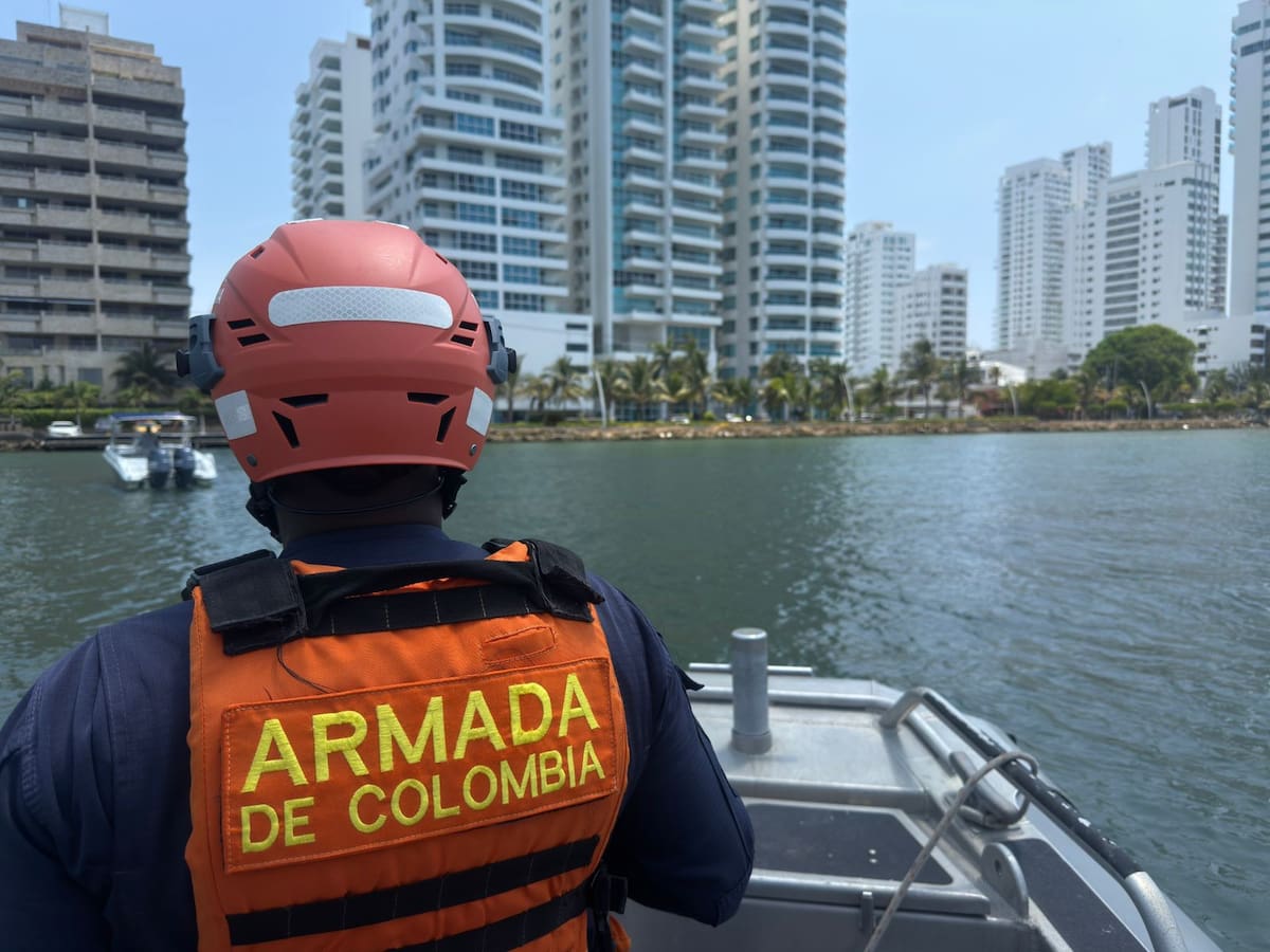 Revelan origen de la extraña mancha en Castillogrande en Cartagena. // Foto: Cortesía.