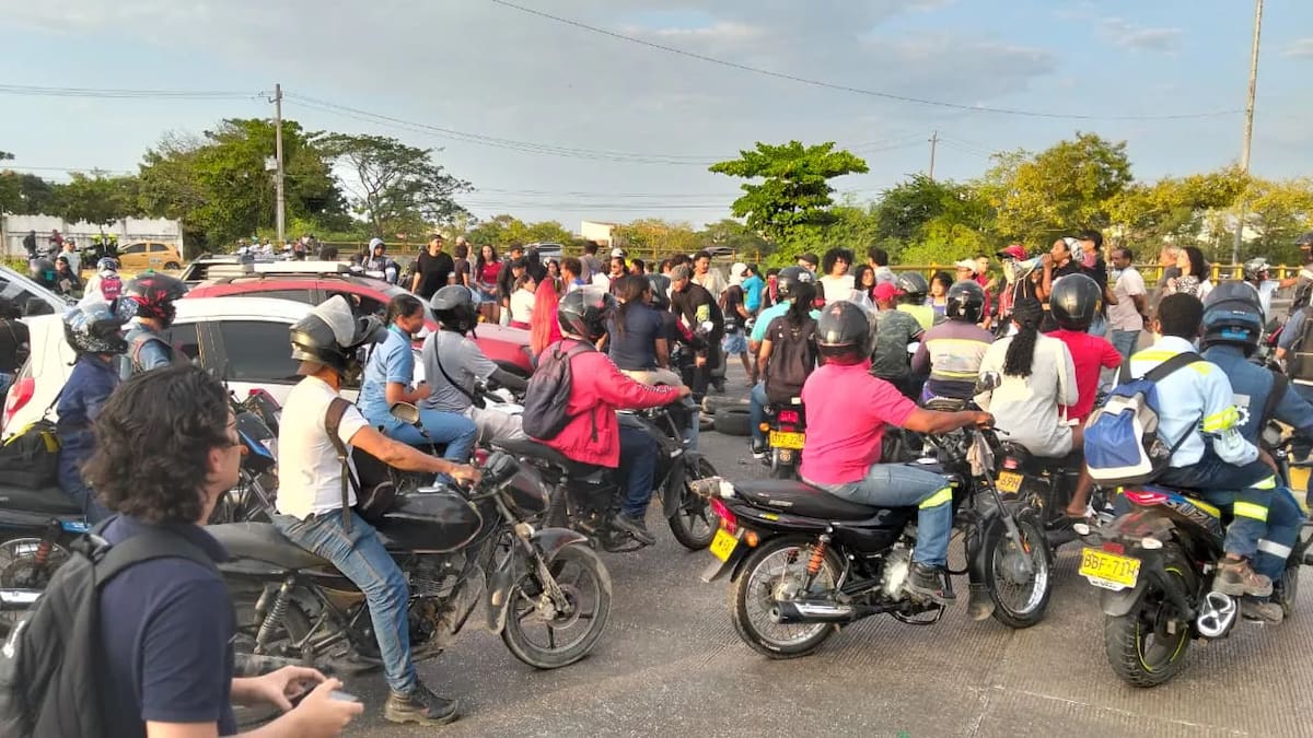 Protesta contra aumento de la tarifa en Transcaribe. // Luis Herrán - El Universal