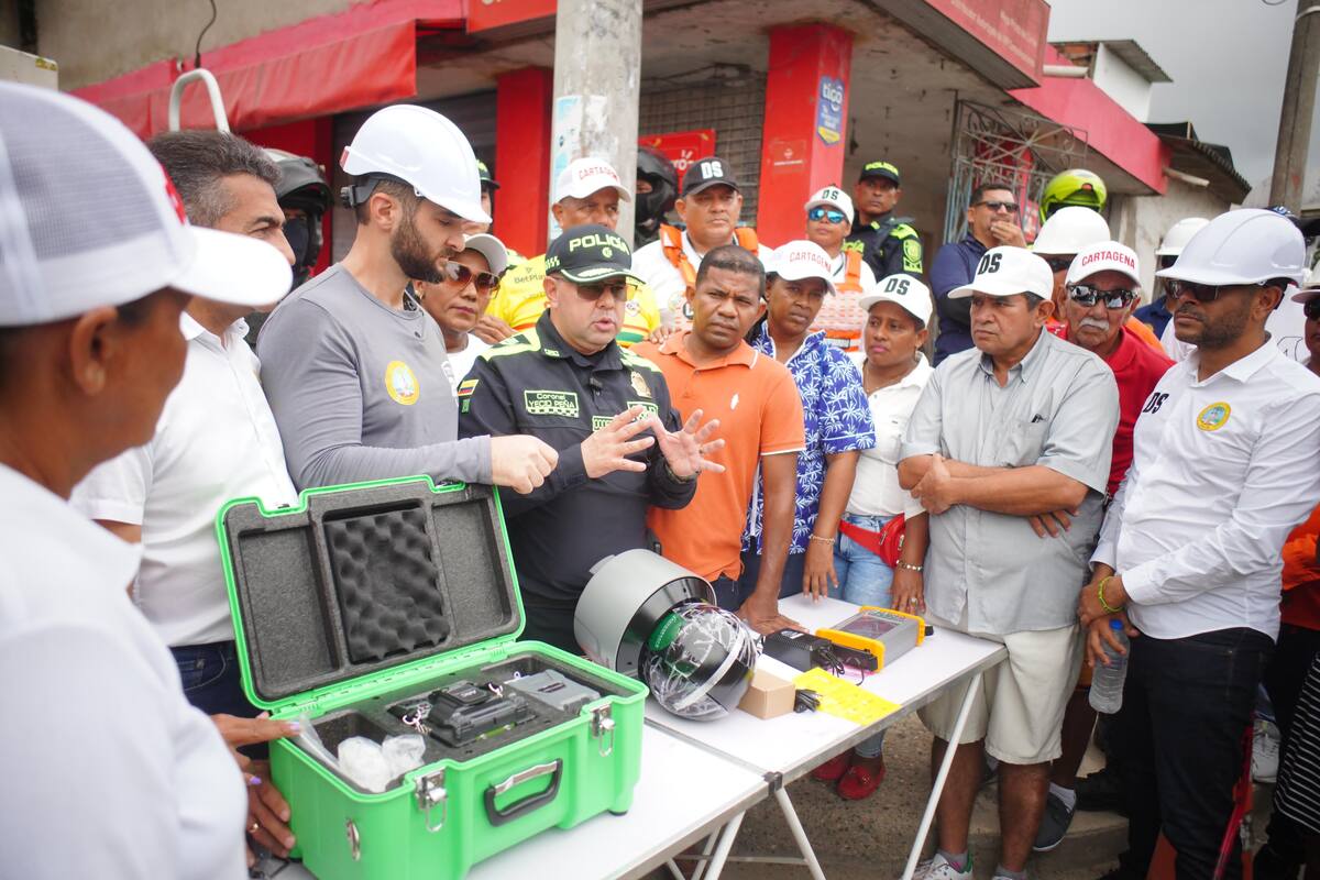 En El Pozón, Alcaldía inicia mantenimientos de cámaras de seguridad