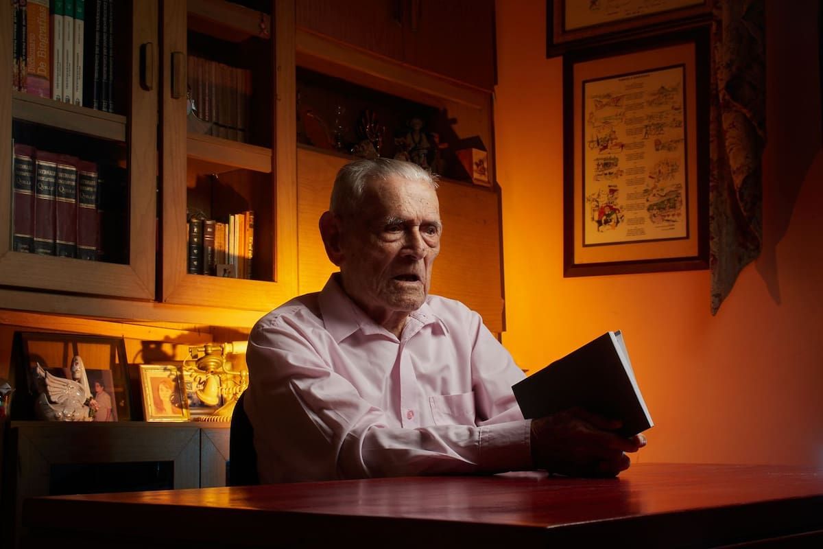 La historia de Manuel Patrocinio, el poeta más longevo del mundo