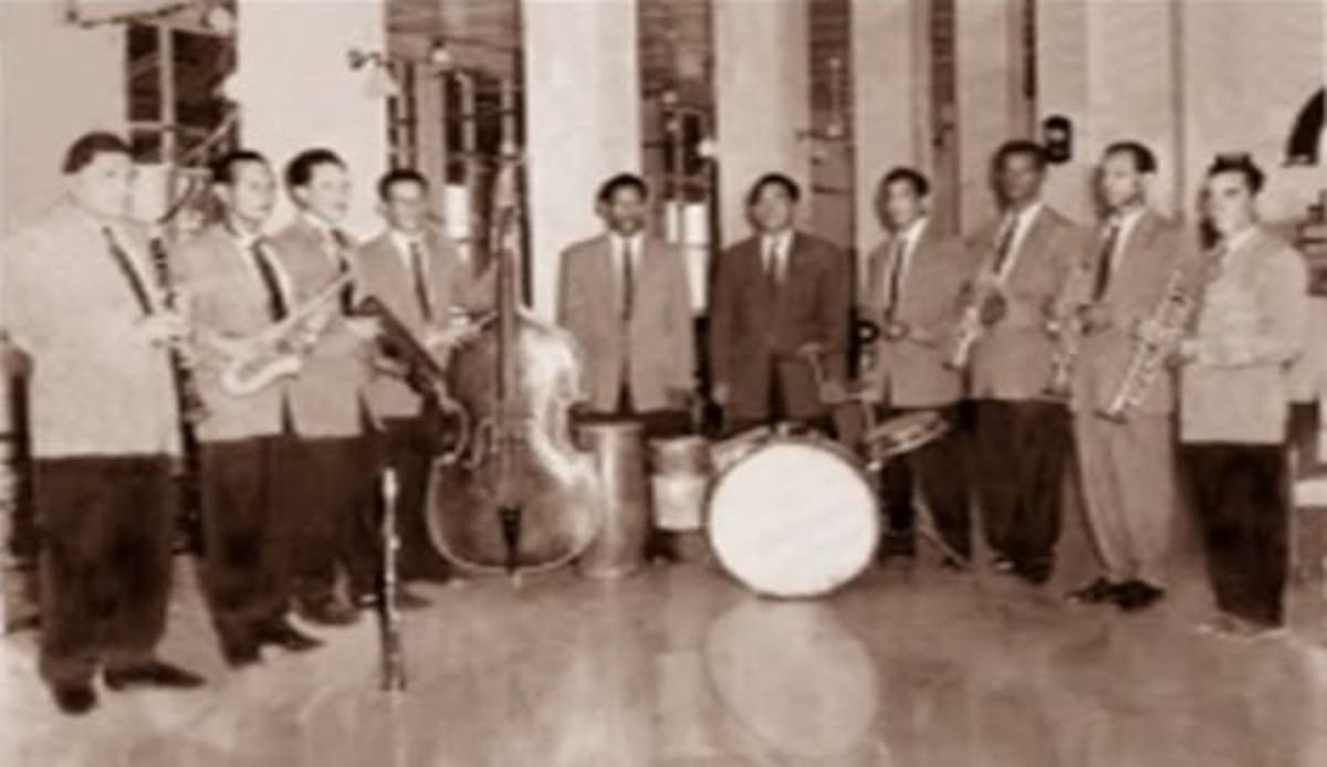 SAUMETH Y SUS PLATEÑOS. // foto tomada de Facebook/ Historias Del Departamento Del Magdalena.