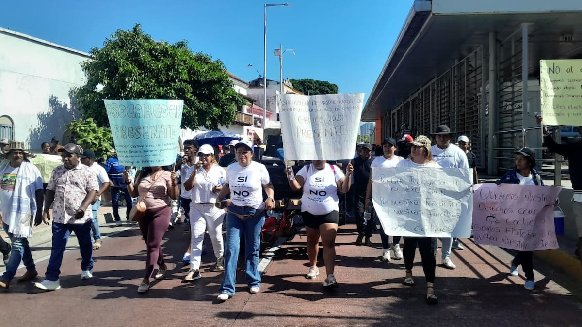 Marcha de cocheros en el Centro Histórico. // Foto: Julio Castaño - El Universal.